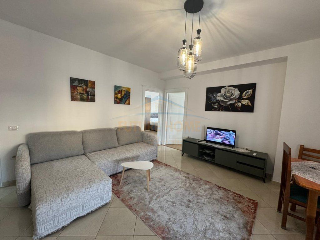 Affitto, Appartamento 2+1, Via Haxhi Dalliu, Tirana.