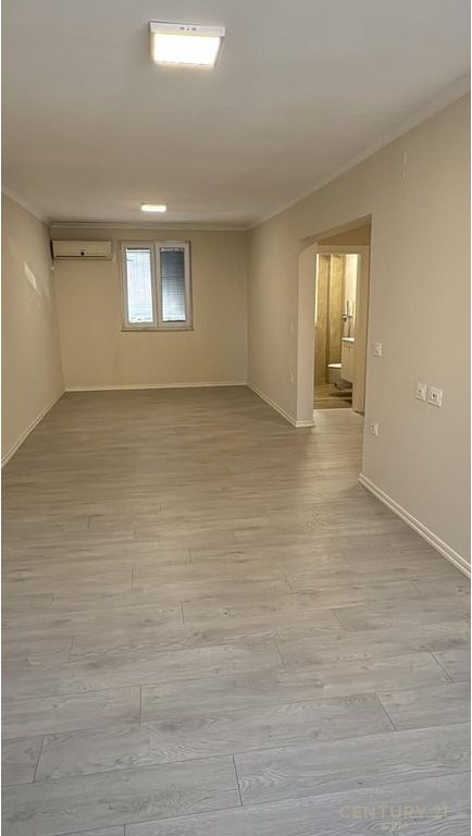 UFFICIO IN AFFITTO AL 21 DICEMBRE!