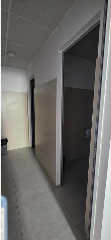 DELIJORGJI, VIA "KAVAJËS", EDIFICIO DI 4 PIANI IN AFFITTO! 13.500 € /Mese