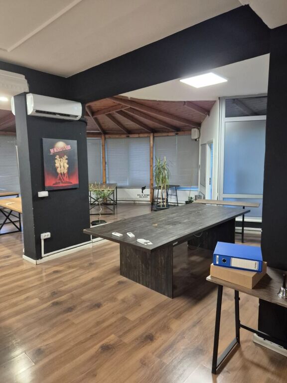 OFFICE FOR RENT 154 M2 KAVAJES STREET 90,000 LEKE FH-79256