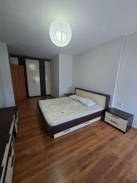 JEPET ME QIRA APARTAMENT 1+1 XHAMLLIKU