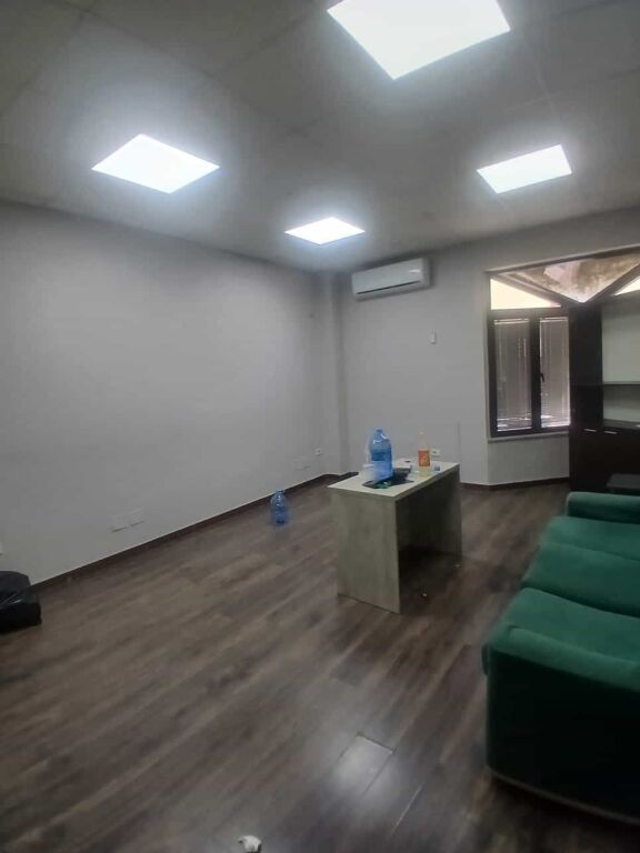 Ufficio in Affitto al Viale Zogu i Pare (ID BZ2990) Tirana