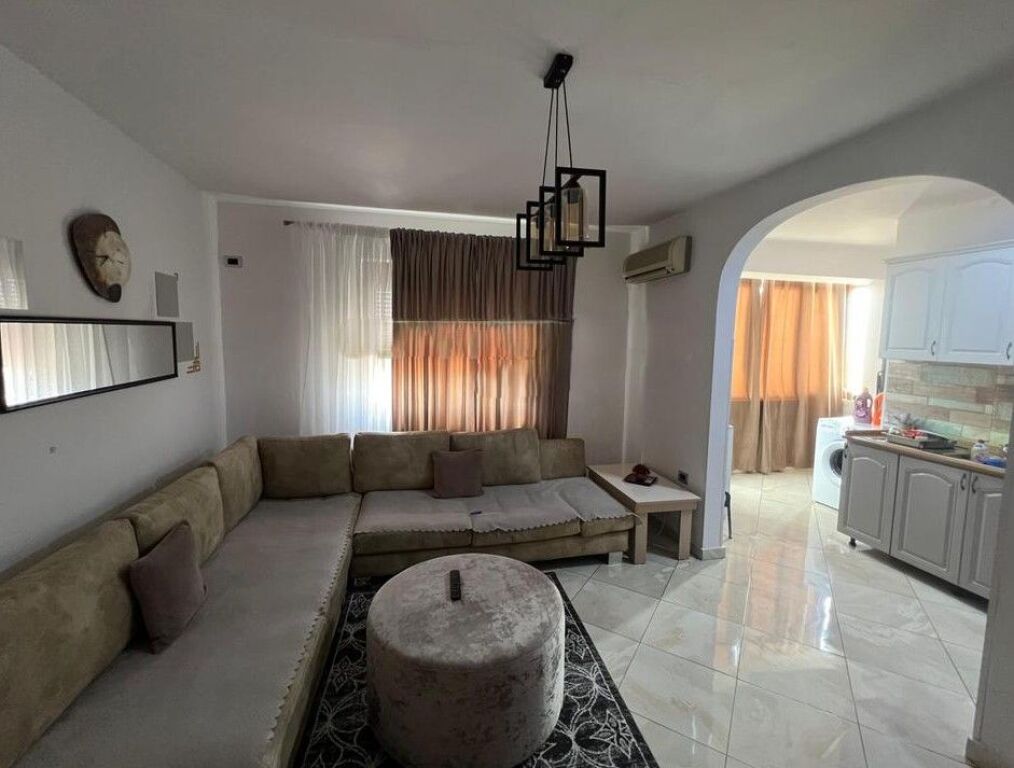SHITET APARTAMENT 1+1+ VERAND NE LAPRAK!