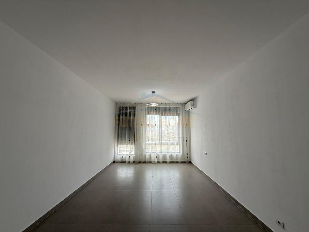 Affitto, Appartamento 1+1, Ex-Dogana, Tirana.