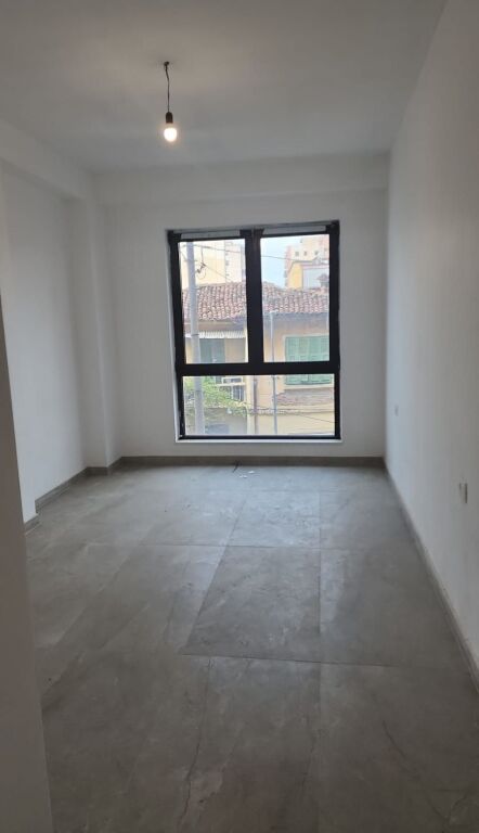 Business premises for rent in Myslym Shyri