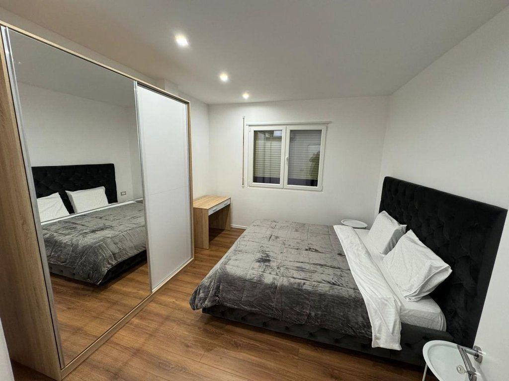Qera,Apartament 1+1 Rruga e Elbasanit, Tirane.
