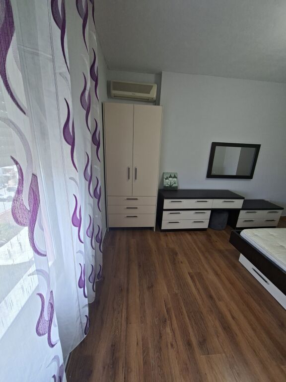 JEPET ME QIRA APARTAMENT 1+1 XHAMLLIKU