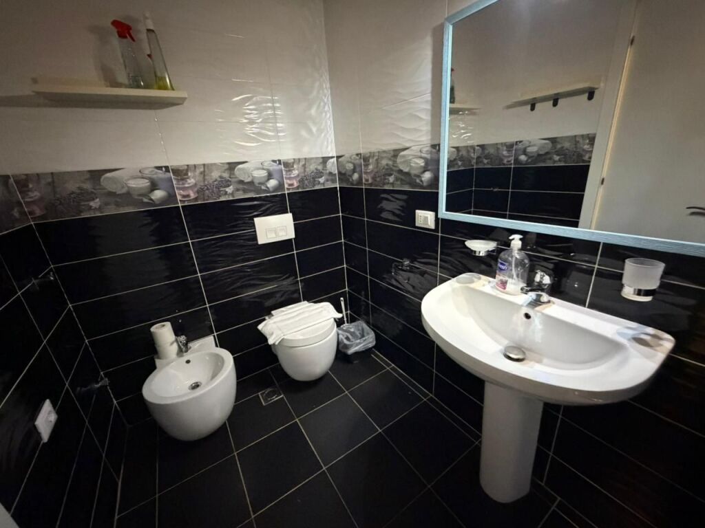 Apartment 2+1+Parking for rent at Kika 2 at the Paris Municipality.