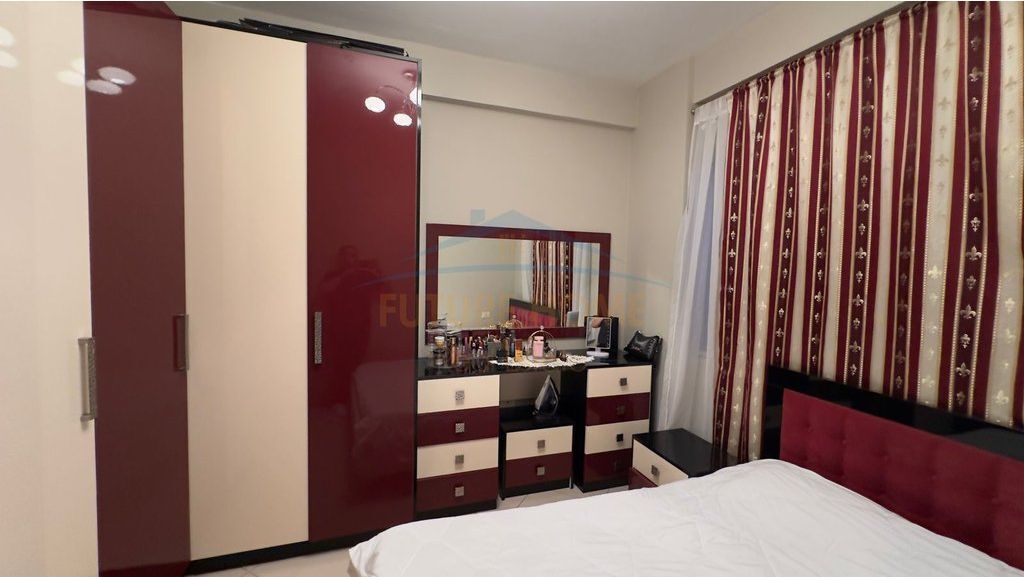 SHITET APARTAMENT 1+1,PRANE SPITALIT AMERIKAN 3