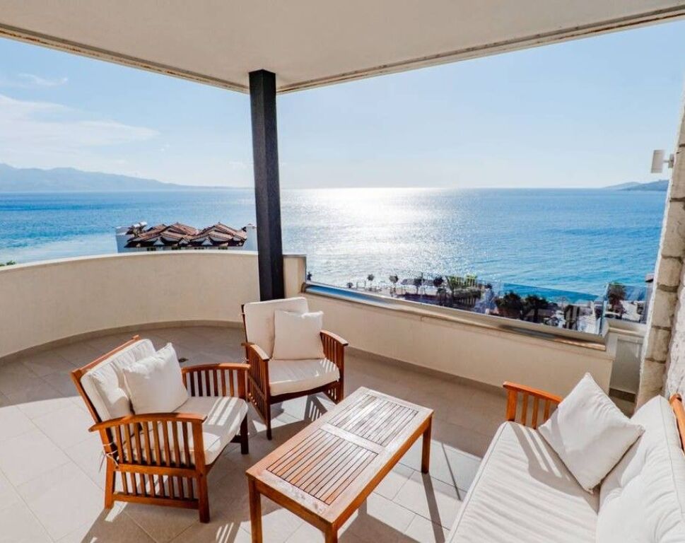 Hotel në shitje në Sarandë – Mundësi unike investimi pranë detit