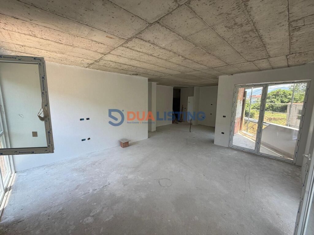 🏡 Duplex for Sale 📍 Dry Lake, Tirana