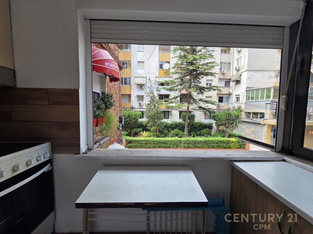 APARTAMET 2+1 ME QIRA TEK SHALLVARET bot143019