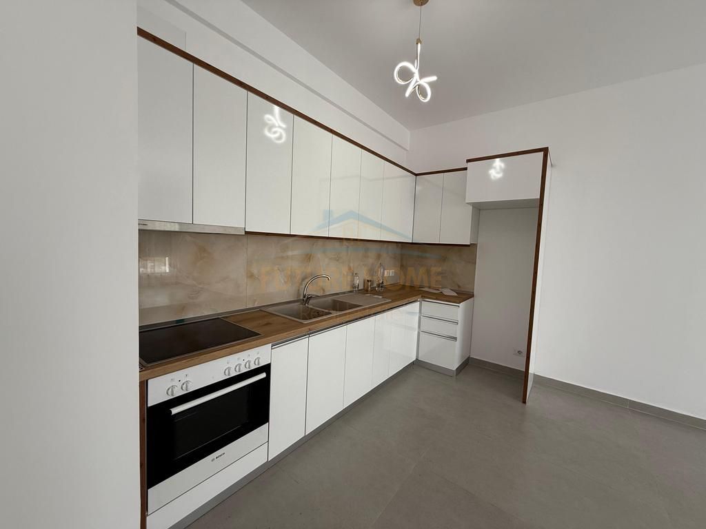 Affitto, Appartamento 1+1, Ex-Dogana, Tirana.