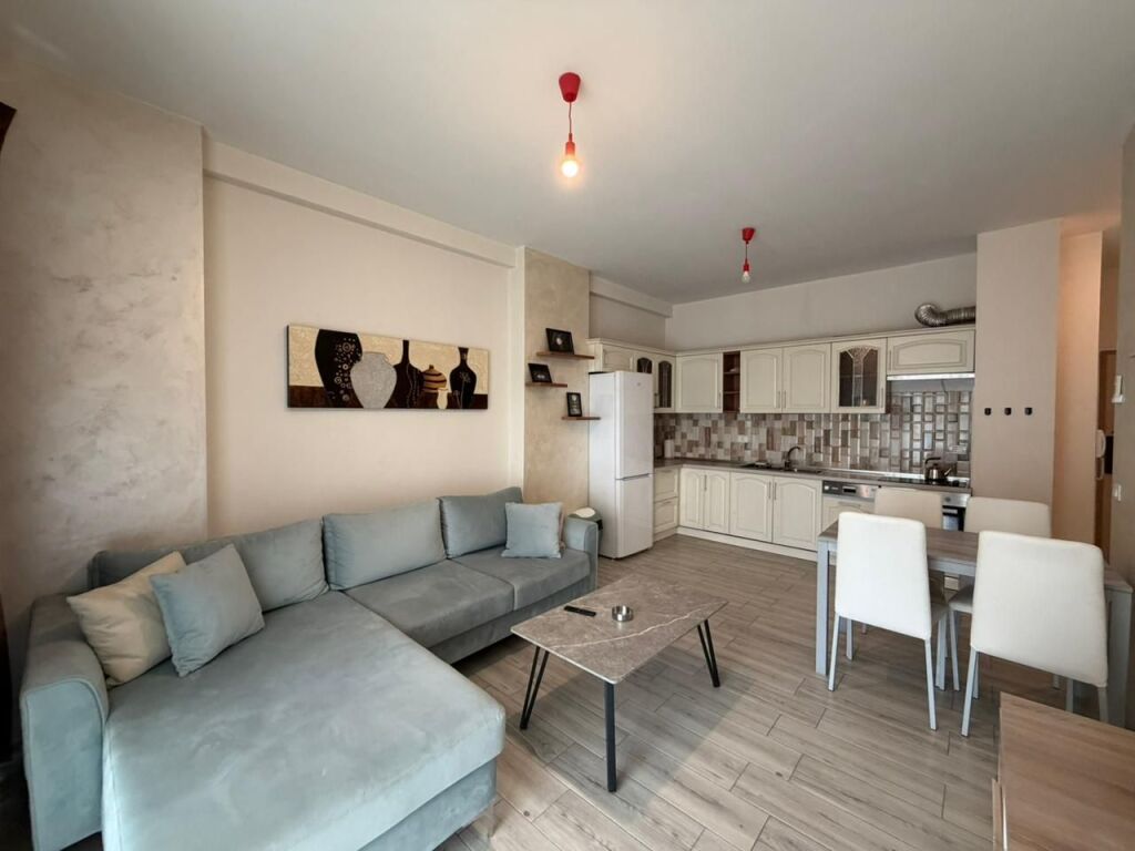Apartment 2+1+Parking for rent at Kika 2 at the Paris Municipality.