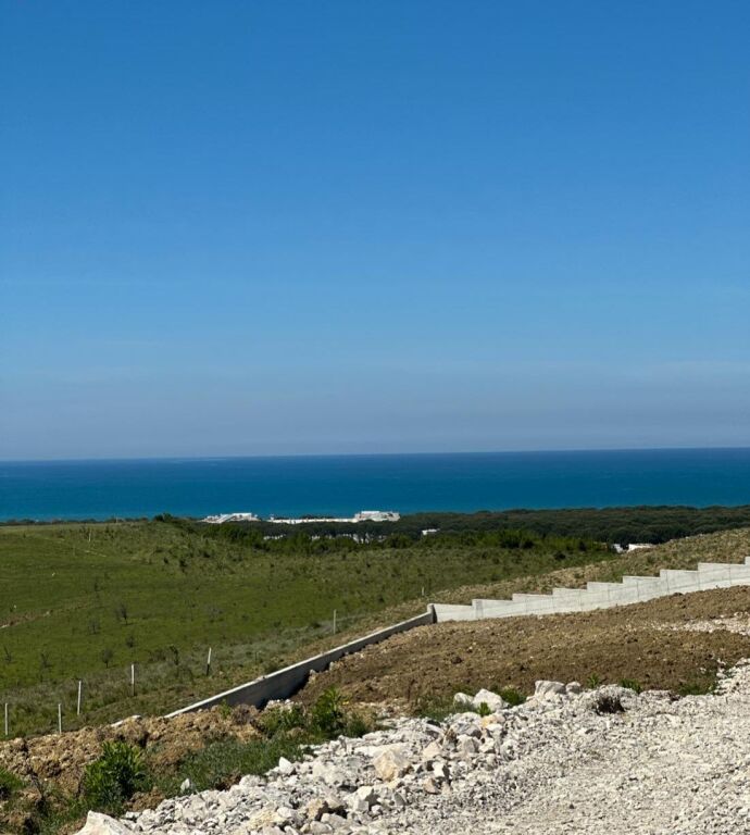 ESCLUSIVO TERRENO IN VENDITA CON LICENZA AGROTURISTICA APPROVATA NEL GOLFO DI LALZ !!   850,000 €