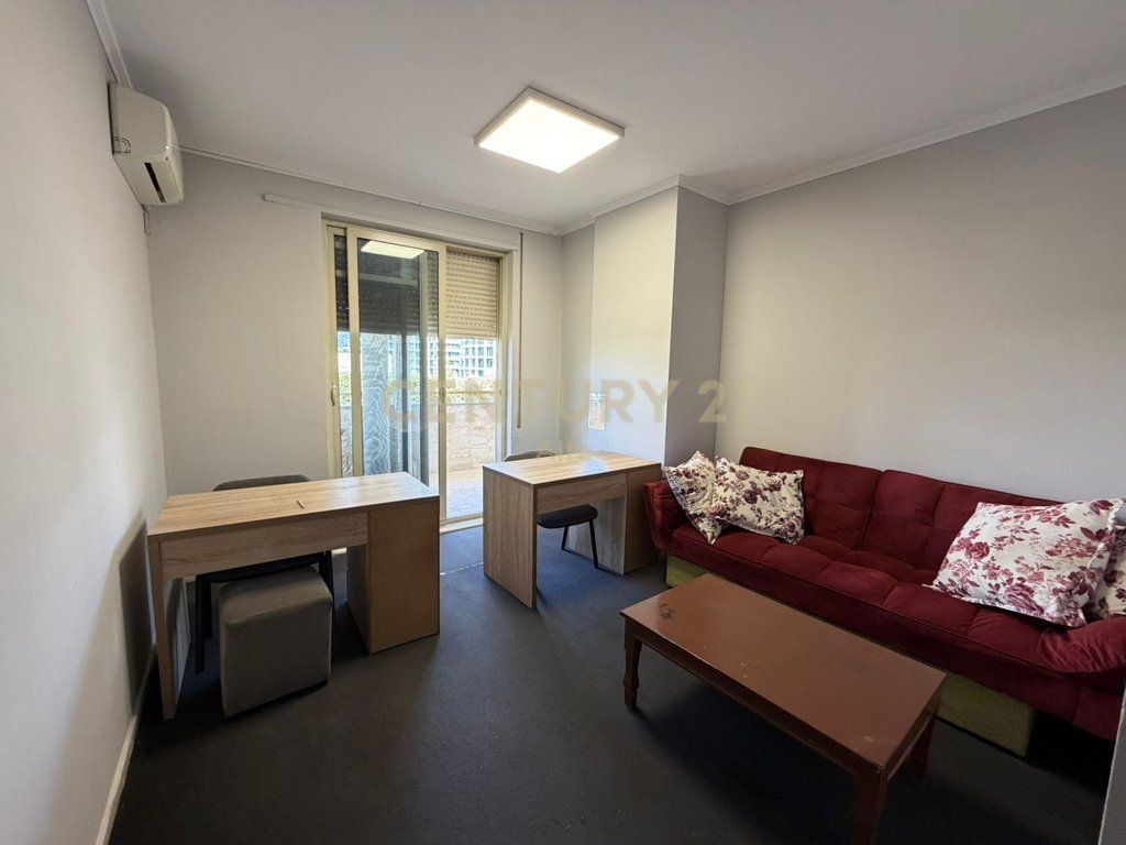 Premium Office 210 m² with Veranda and View of the Artificial Lake of Tirana – 5th Floor