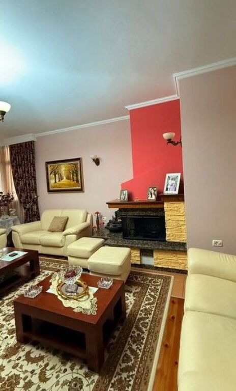 RESIDENTIAL AND BUSINESS COMPLEX FOR SALE IN KORÇË – IDEAL INVESTMENT FOR TOURISM AND SERVICE ACTIVITIES