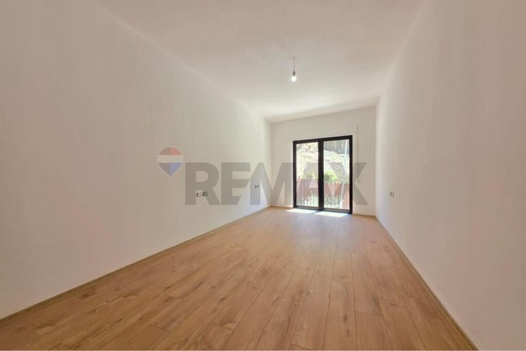 Shitet apartament 3+1 tek Zgjerimi Kodra e Diellit