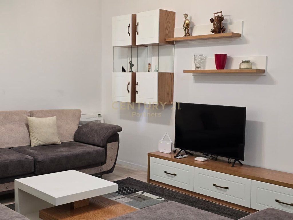 JEPET ME QIRA APARTAMENT 2+1+2 NË KOMPLEKSIN DELIJORGJI partners142995