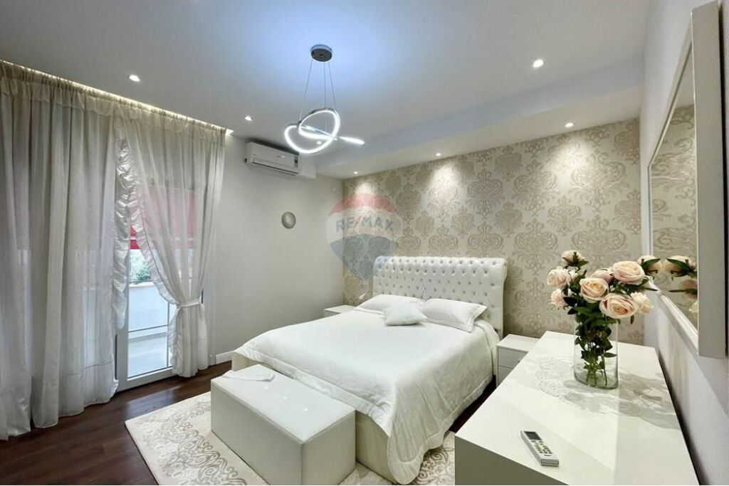 APARTMENT 2+1 FOR RENT AT DURRESI STREET!