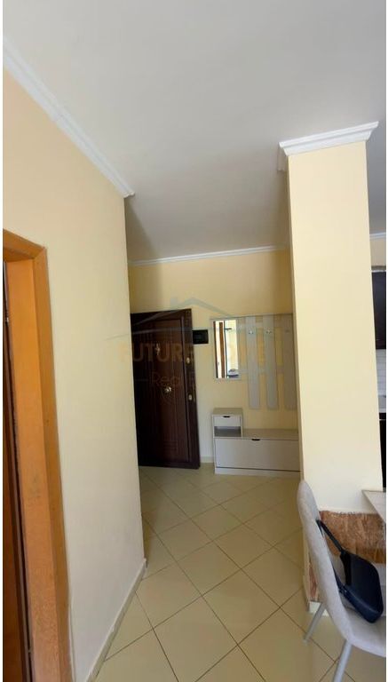 Affitto, Appartamento 1+1, Via Thesari, Fresk .
