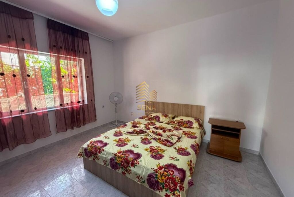 Rent, Private Entrance, 2+1+balcony+ Parking Spot, American Hospital 2, 45,000 Leke/month