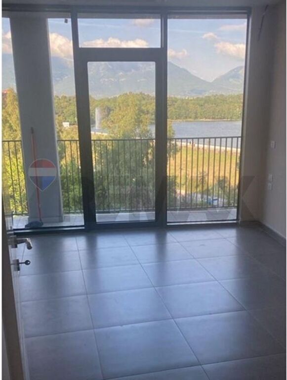 Zyrë - Për Qira - Lake View, Tiranë(ID: 530471014-80)