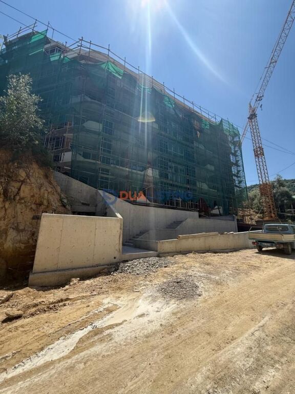 🏡 Duplex for Sale 📍 Dry Lake, Tirana
