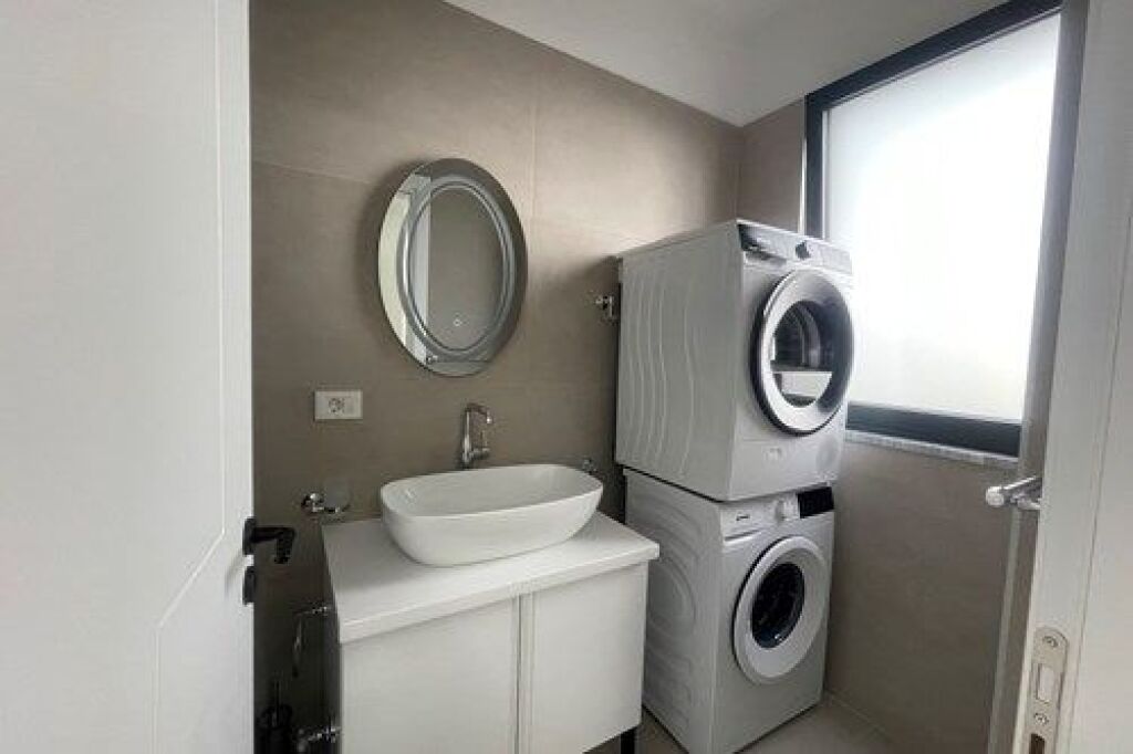 Apartament 2+1 +post parkimi per qira ne Don Bosko!