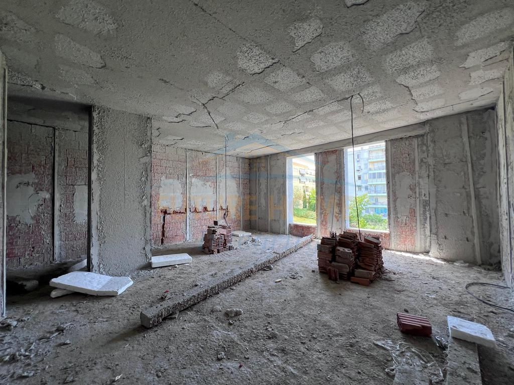 For sale, Apartment 2+1+2, Ali Demi, Tirana.