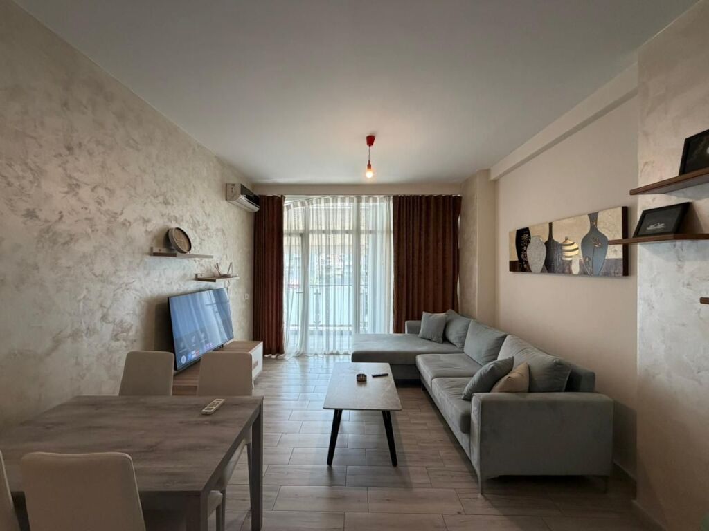 Apartment 2+1+Parking for rent at Kika 2 at the Paris Municipality.