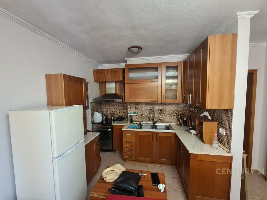 APPARTAMENTO 1+1 IN VIA 5 MAJI!