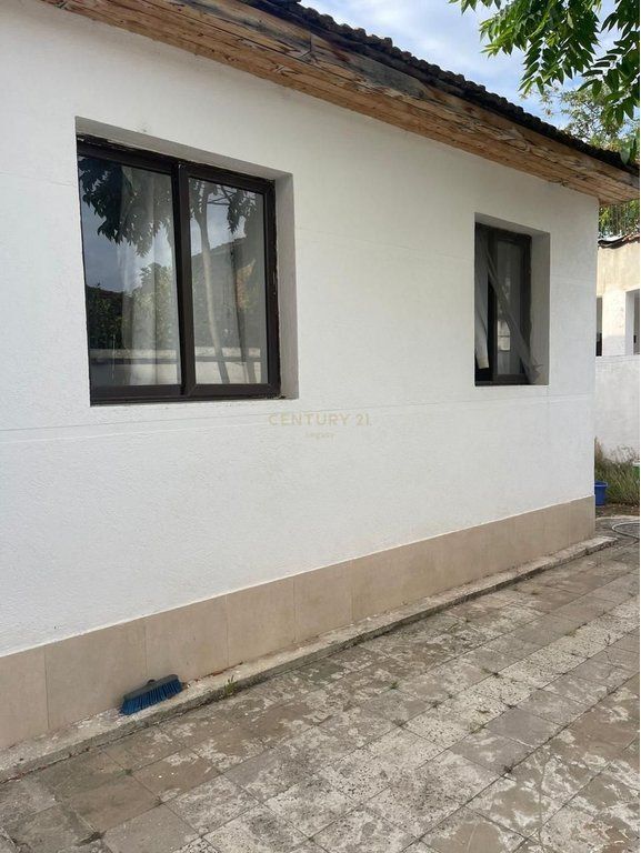 Private house 2+1 for sale – Ali Derhemi Street, Tirana 107,000 €