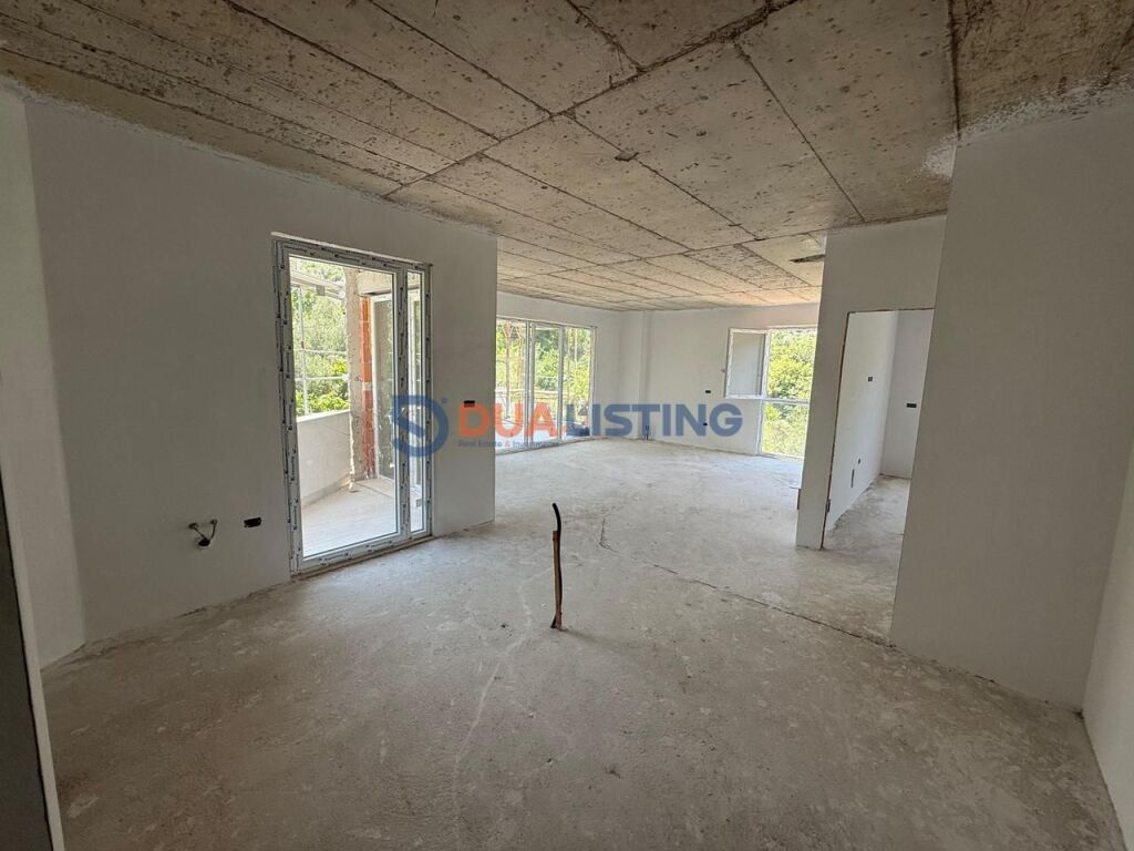 🏡 Duplex for Sale 📍 Dry Lake, Tirana