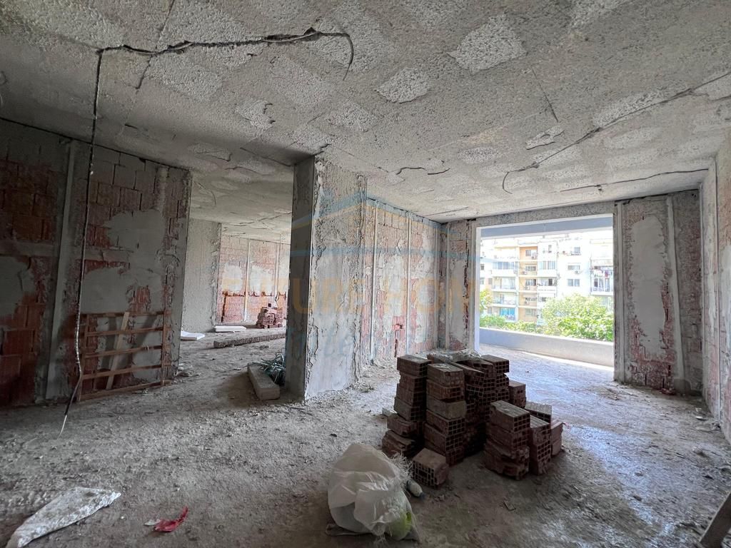 For sale, Apartment 2+1+2, Ali Demi, Tirana.