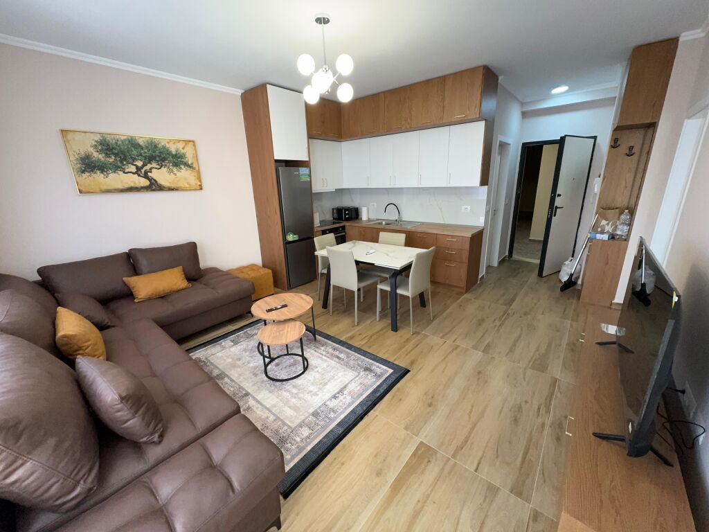 Apartment me qera 1+1+parkim Zogu i zi
