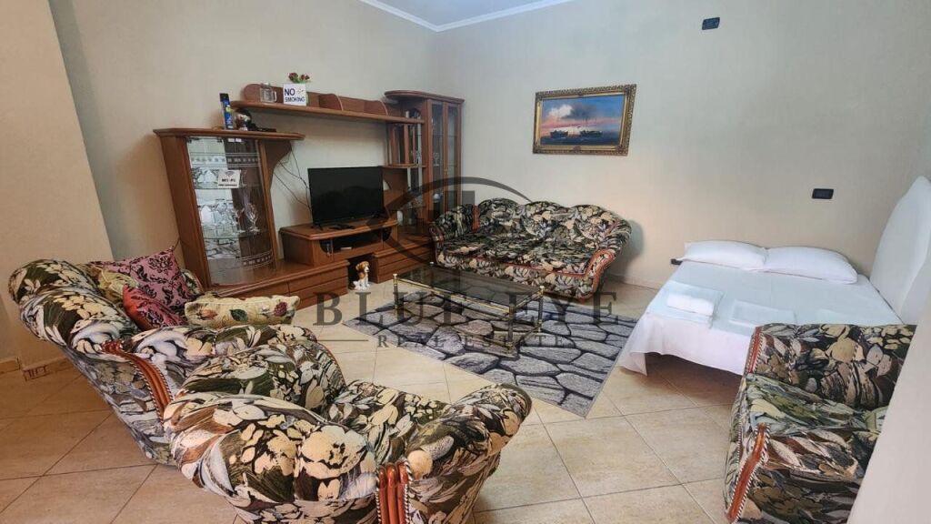 🏡 Apartment for Rent in the Heart of Durres – Space, Comfort, and Stunning View