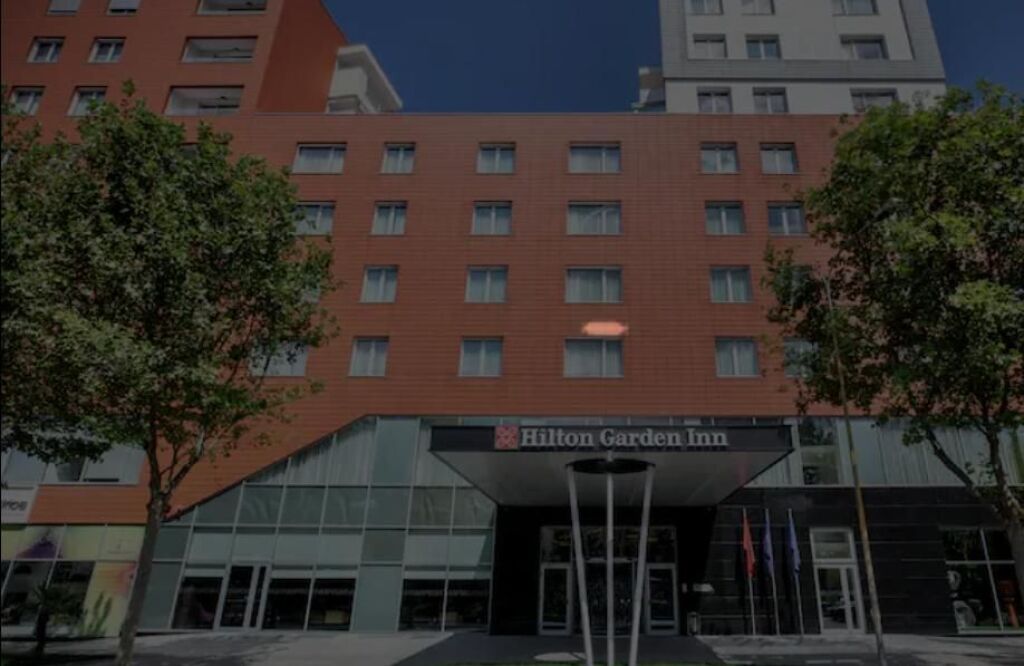 Jepet me qira ,dyqan kati 0,Hotel Hilton