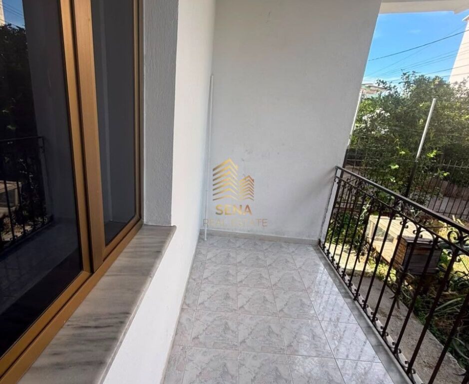 Rent, Private Entrance, 2+1+balcony+ Parking Spot, American Hospital 2, 45,000 Leke/month