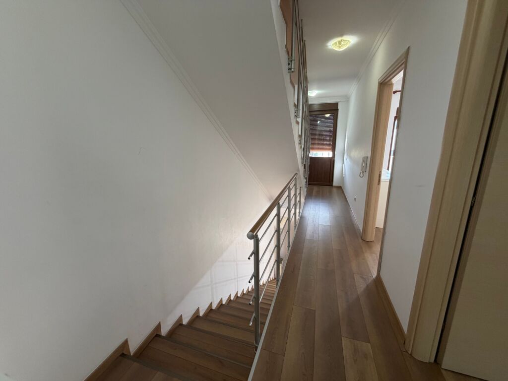 Villa, kolombo teg complex, 1500 euro