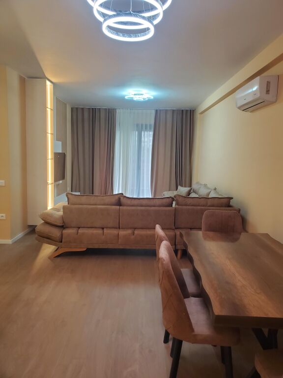Apartment for rent 2+1 +2+ parking at Liqeni i thate