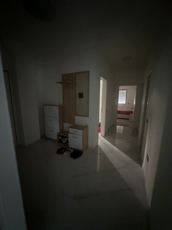 Jepet me qira apartament 2+1+2