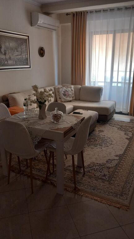Shitet Apartament 2+1 te Bulevardi Zogu I 📍 Ndodhet pranë Ministrisë së Drejtësisë