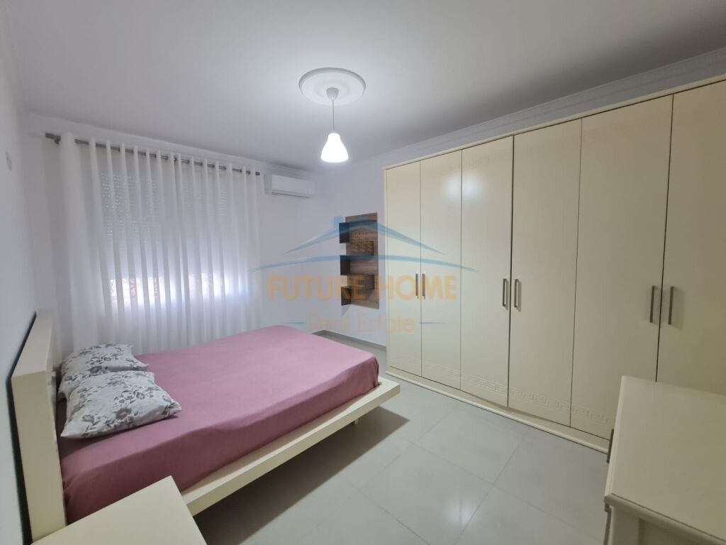 Qera, Apartament 2+1+2, Kopshti Botanik, Tirane