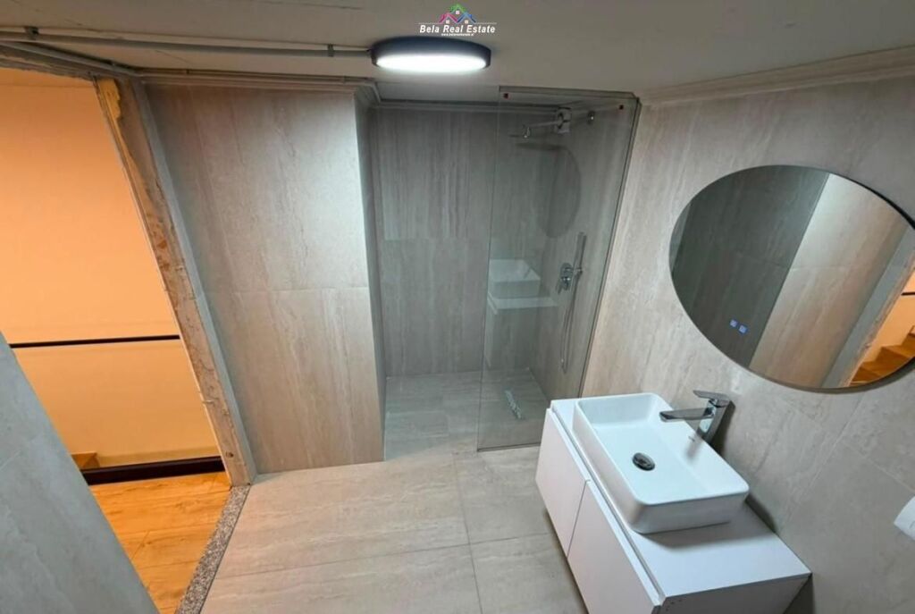 Apartament Duplex Me Qera 1+1 Tek Rruga e Kavajes (ID B2101752) Tirane