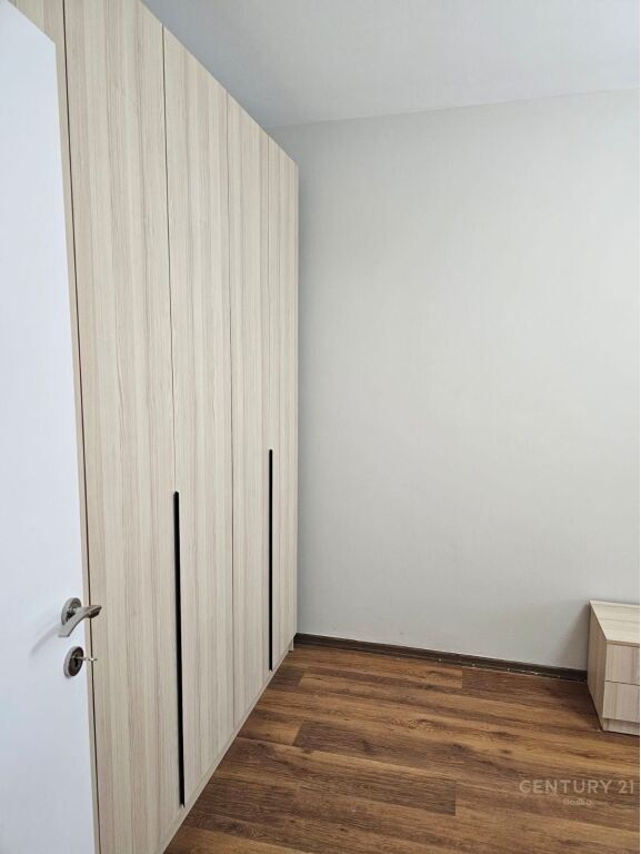 SHESIM APARTAMENT 1+1 TE REZIDENCA TURDIU TE ISH FUSHA AVIACIONIT!