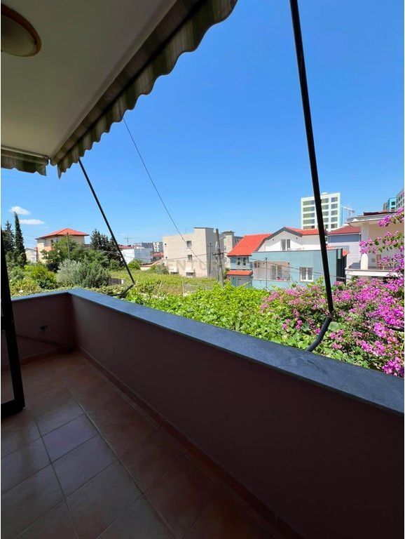 Apartment 2+1+2 for rent in Porcelan!