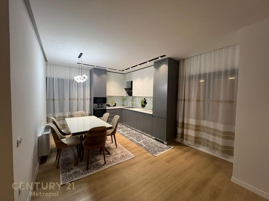 AFFITTO APPARTAMENTO 3+1+2 CON VERANDA, GREEN CITY-ASTIR!