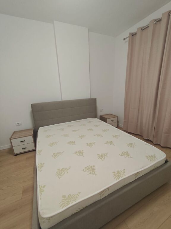 Jepet me qira apartament 1+1