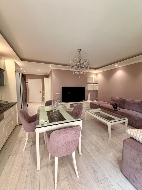 Appartamento 3+1+2 in vendita a Komuna e Parisit